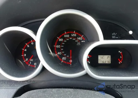 2010 Toyota Matrix S z USA, uszkodzony, nr VIN 2T1KE4EE8AC045149